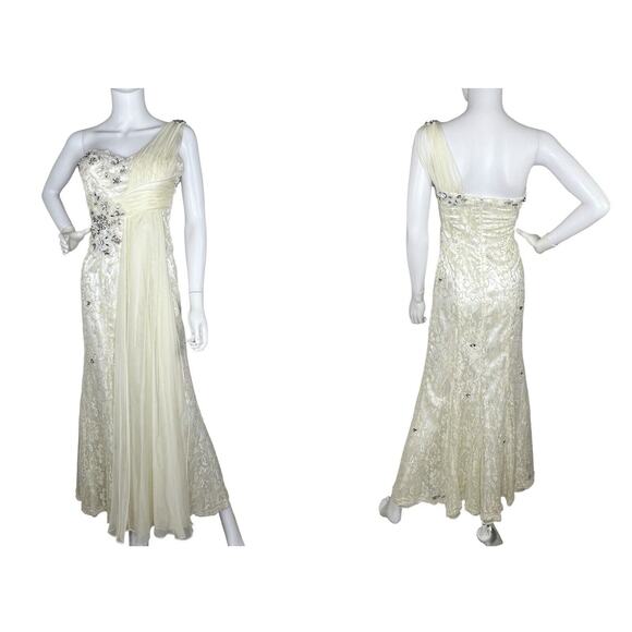 Size 6 Maxi One Shoulder Lace Gown Maxi Dress Whimsical Fairy Angelic Prom Ivory - Picture 1 of 9